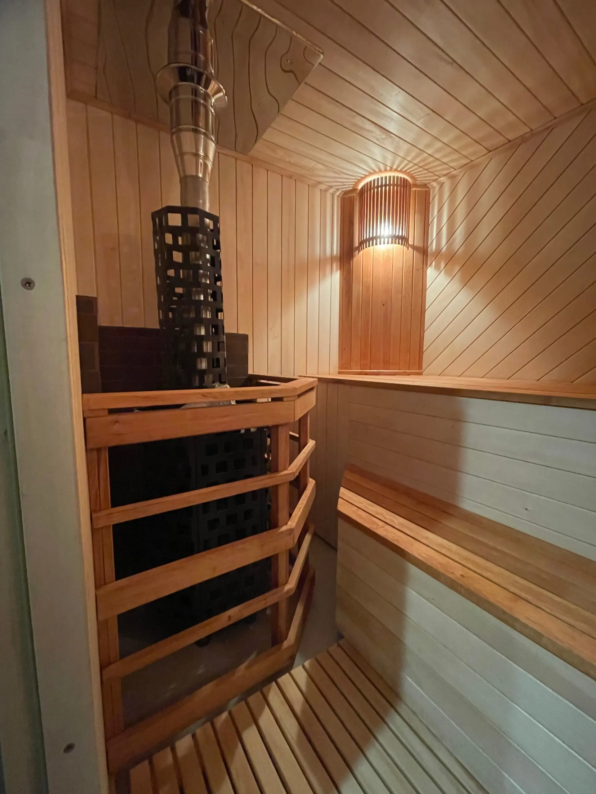 Realizovaná sauna 23 m² — fotografie